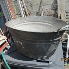 vintage galvanised washing  bath tub