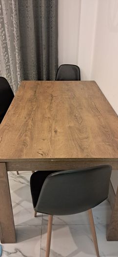 dining table with 4 chairs