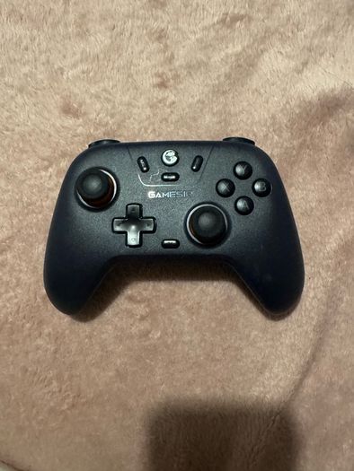 Gaming controller