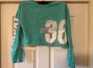 jumper girl  H&M crop top green