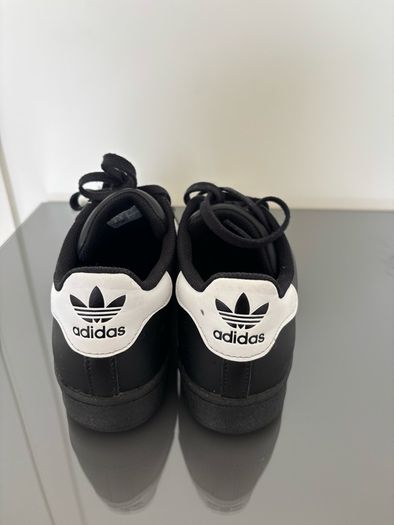 Adidas Originals Superstars black and white