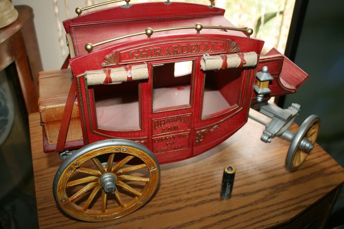 Vintage Ghirardelli Chocolate Stagecoach Carriage Promo Display 13x8.x 6.5