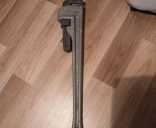 24" pipe wrench