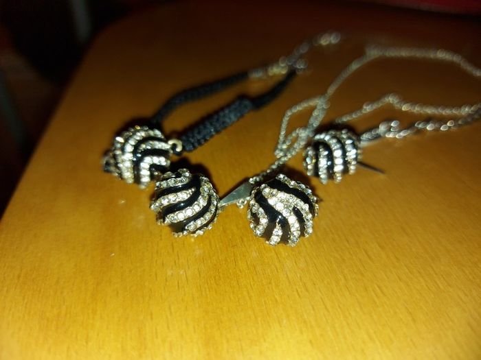 jewellery set