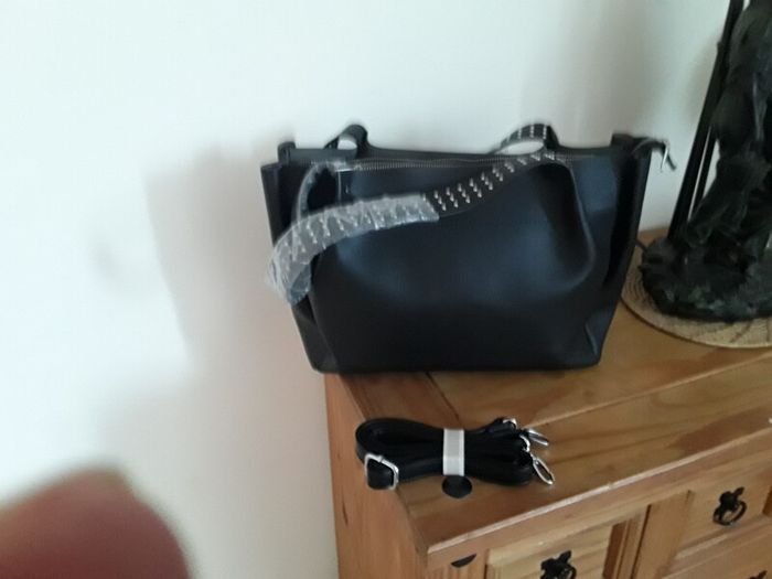 new ladies handbag