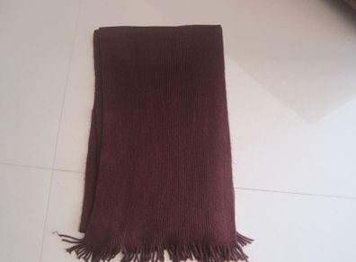 Wine/Maroon Ribbed Scarf.