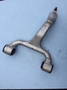 Mercedes Wishbone Upper Left Front )W163)