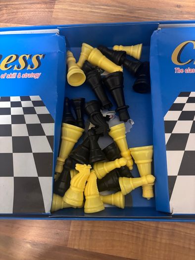 Ekta Chess board game