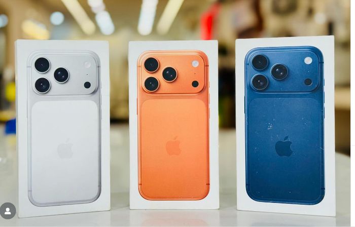 iPhone 17 Pro Max iPhone 17 Pro Max iPhone 17 Pro Max iPhone 17 Pro Max 256GB - EU Irish Model