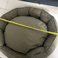Dog Bed - Medium - Alice & Co, Water Resistant