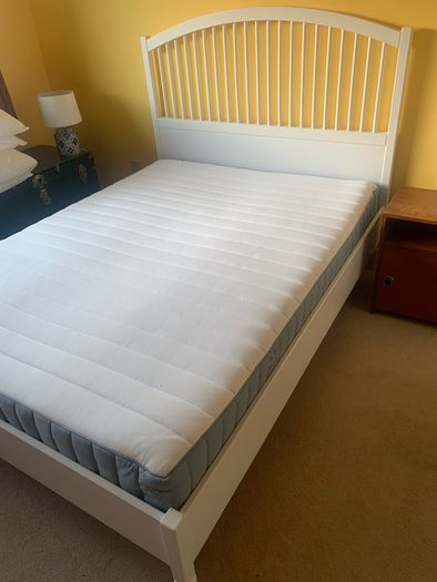 King size bed with brand new IKEA mattress, only slept on for 10 nights