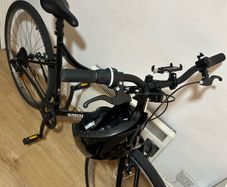 Riverside Hybrid Bike Size M, Helmet, Bike Lock Almost New