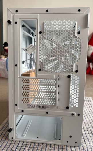 NZXT H3 flow micro ATX