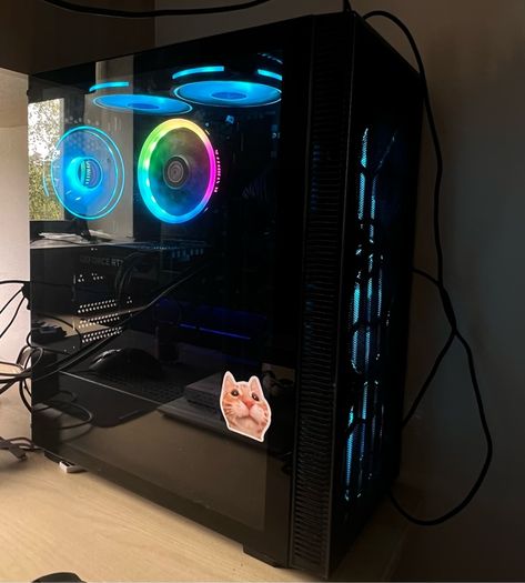 High-End Gaming PC  RTX 4060 / Ryzen 5 / 16GB 3600mhz RAM