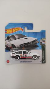 Hot Wheels Alfa Romeo GTV6 3.0, new.