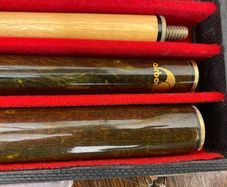 Cue Stick 4 Piece Cue Stick By  Airborne With Case Wont Lock