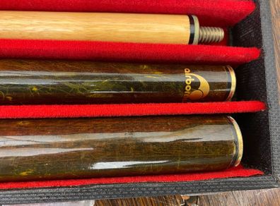 Cue Stick 4 Piece Cue Stick By  Airborne With Case Wont Lock