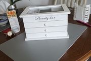 Jewellery box