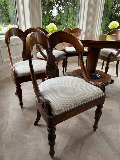 William IV style flame mahogany table & chairs