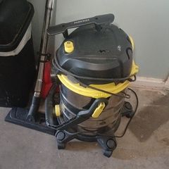 Wet and dry vac
