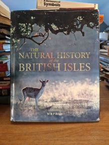 the natural history of the British Isles by m%p briggs