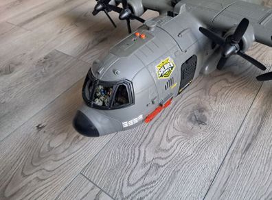 Soldier force hercules cargo plane
