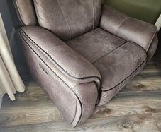 Phoenix 2 seater and 2 one sitters. Reclining