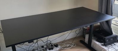 Standing desk