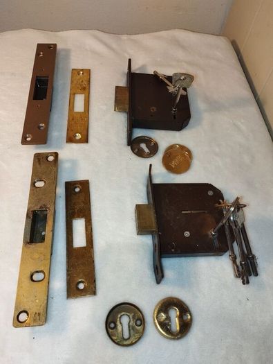 Era 5 leaver Locks x 2