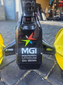MGI Zip X1 Electric Golf Trolley