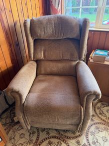 Electronic armchair for seniors. Lift and rise .
