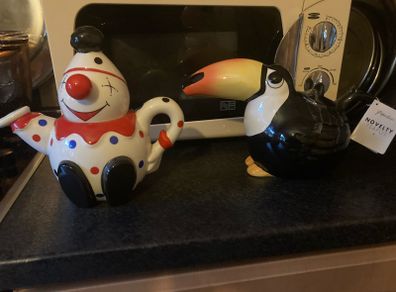 Novelty teapots
