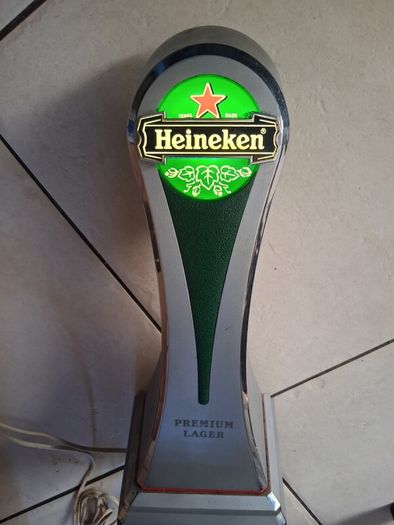Light Up Heineken Tower font