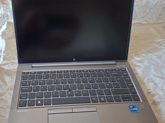 Hp Zfirefly14 G8 14" Laptop Ram 16gb/512 Nvme Ssd