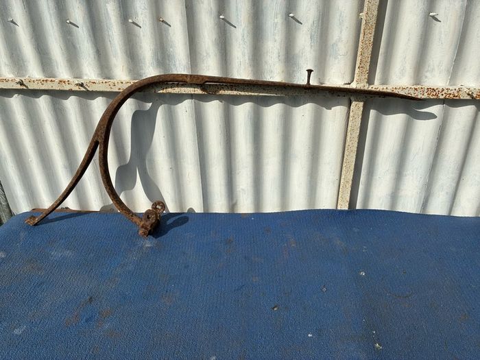 Set of 4 old trap springs