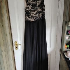 Chi Chi London Maxi dress and shawl