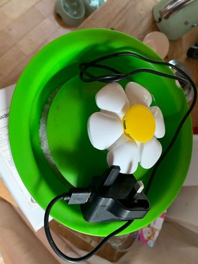 Catit  flower fountain , water fountain