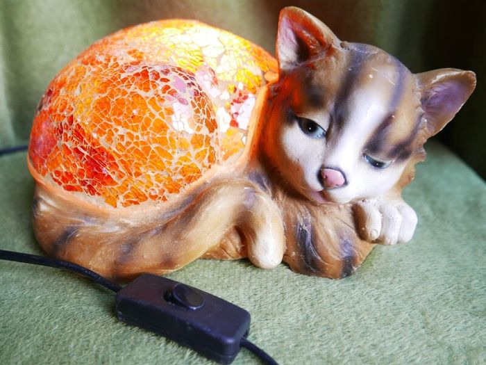Vintage Cat Lamp - Table Lamp