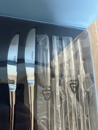 Newbridge silverware 44 piece cuttlery set