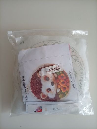 Needle Felting kit - hedgehog