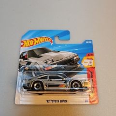 Hot Wheels 82 Toyota Supra