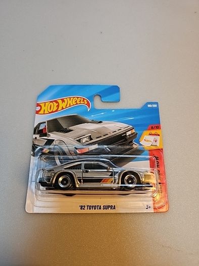 Hot Wheels 82 Toyota Supra