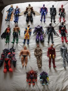 bundle of action figures