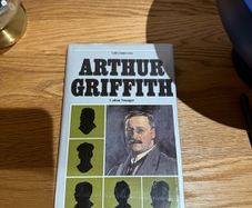Gills Irish Lives (Hardback)
