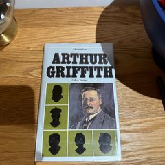 Gills Irish Lives (Hardback)