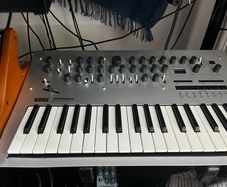 Korg Minilogue