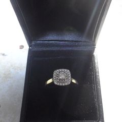 9ct Diamond Gold Ring