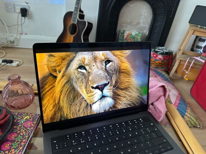 MacBook Pro m3 pro chip