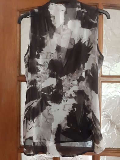 Brand New H&M Blouse, Size 10