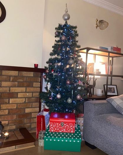6ft Xmas tree